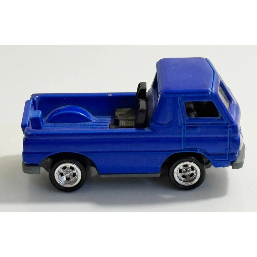 Johnny Lightning Exclusive Blue 1965 Dodge Pickup‎ 1/64 Scale 1994
